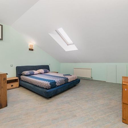 Classical Deribasivska 3-Bedrooms Apartment Odessa Luaran gambar